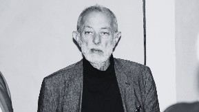 EVO KO JE BIO MIKA ALEKSIĆ Bolovao od teške bolesti! 