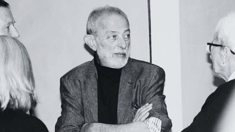 "OREOL SVECA JE NAČET, ALI PO NJEMU SE IPAK NIŠTA NEĆE ZVATI" Voditelj progovorio o Miki Aleksiću nakon smrti: "Raj ili pakao?" 