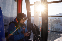 Putno zdravstveno osiguranje AMS Osiguranja – zimska putovanja bez stresa