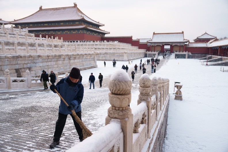 ŠKOLE POD KATANCEM ZBOG NEVREMENA: Hladni front pogodio Kinu 
