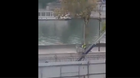 EKSKLUZIVAN SNIMAK PLJAČKE LUVRA! Operacija trajala manje od 4 minuta! (VIDEO)