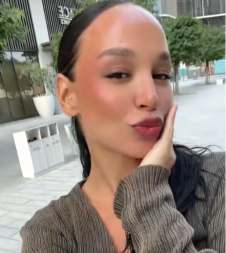 TRUDNA EDITA UHVAĆENA U GRADU Evo kako pevačica izgleda u trećem mesecu!