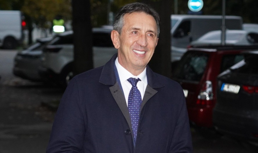 ŽIKA JAKŠIĆ NE IZLAZI IZ TERETANE Nakon moždanog udara se posvetio treningu! (FOTO)