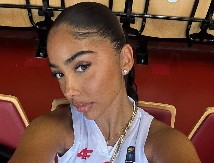 SOČANOVA DESETKA Krilo San Antonija prepoznatljiv po kosi i devojci iz Engleske