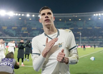 U CENTRU SKANDALA Trener koristi Srbina za rat, puca na sve strane