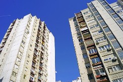 ''DA LI JE NORMALNO DA VLASNIK...'' Devojka sa Balkana otkrila HOROR iskustvo u podstanarskom stanu!