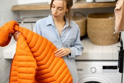 Pranje perjane jakne nikad lakše! Posle ovog trika više nećete ni pomisliti na hemijsko