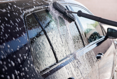 Kako prati auto po mrazu i ne razbiti stakla: Jedna greška može skupo da vas košta