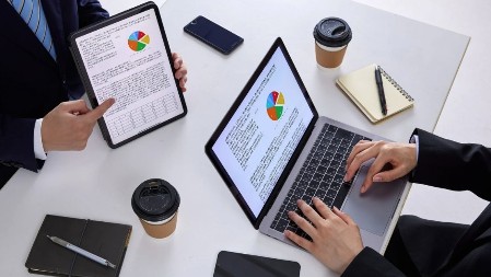 IT SEKTOR VIŠE NIJE NAJPLAĆENIJI: Stručnjaci tvrde da su ova zanimanja budućnost u Srbiji