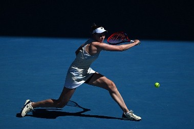 Ribakina u trećem kolu Australijan opena, eliminisana Belinda Benčić