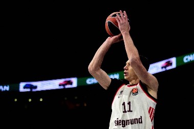 EVROLIGA Lučić podsetio na najbolje dane, haos u Tel Avivu