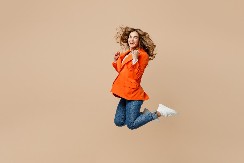 PROMENE SU NEVEROVATNE Žena poslušala savet ChatGPT-ja i radila 100 skokova dnevno, evo šta je primetila (VIDEO)