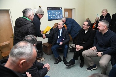 KRKOBABIĆ U KRUŠČICI: Putevi, proizvodnja i prodaja ključ opstanka sela, stigla i lepa vest o bebama (FOTO)