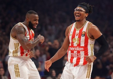 VIRTUS - CRVENA ZVEZDA Sjajno trojkaško veče za crveno-bele!