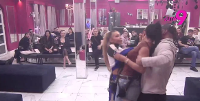 ZBOG OVOGA JE KAŽNJENA ANELI AHMIĆ Nasrnula na Anitu, obezbeđenje je jedva obuzdalo, nastao opšti haos 