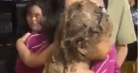 NOVA TRAGEDIJA U SVETU, PRIZOR JE UŽASAVAJUĆ! Klizište progutalo selo, raste broj nestalih i žrtava (VIDEO)