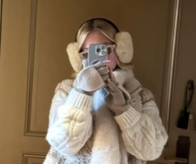 Tata me je video golu na TV-u! Cela familija je bila u dnevnoj sobi, a ja nikome ništa nisam rekla!