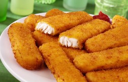 Znate li od čega se prave riblji štapići? Evo šta jedete, a krije se ispod zlatne korice