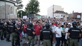 SRAMNO POIGRAVANJE TRAGEDIJOM: Blokaderi zloupotrebili žrtve