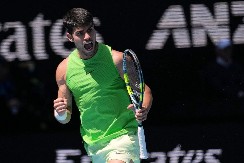KARLITOS NE GREŠI U MELBURNU Alkaraz u tri seta do četvrtfinala Australijan opena