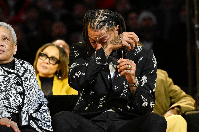 SUZE U ČIKAGU Bulsi povukli dres Derika Rouza