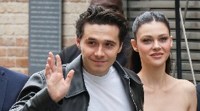 NAŠU PEVAČICU MUVAO SIN DEJVIDA BEKAMA Ona ga odbila!