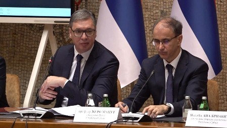 "DA DODATNO POMOGNEMO NAŠEM NARODU" Vučić rekao Pekoviću: Hoću sastanak sa predstavnicima našeg naroda sa KiM