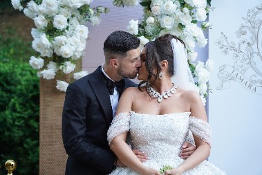 NAKON PRIČA O RAZVODU USLEDIO OBRT! Na nastupu Tamare Milutinović se desilo ovo (VIDEO) 