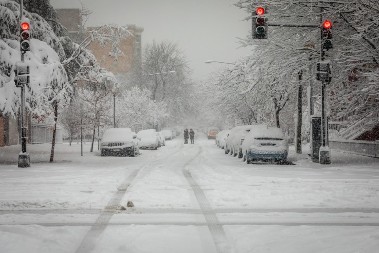 LJUDI UMRLI OD HIPOTERMIJE! Totalni kolaps, zimska oluja pogodila SAD