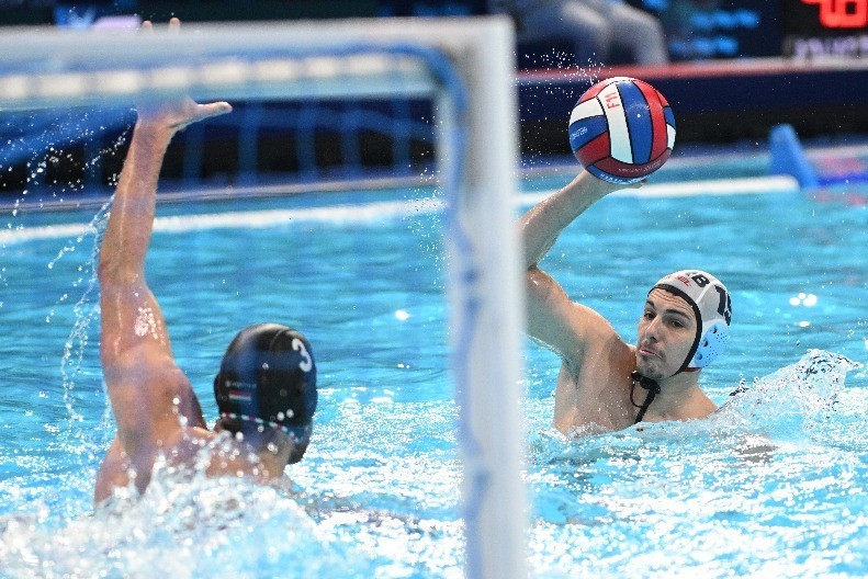 SRBIJA JE ŠAMPION EVROPE! "Delfini", vi ste naši heroji: Vaterpolisti u pravom klasiku srušili Mađare i okitili se zlatom! 