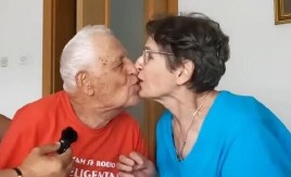 DŽEMAL IMA 90 GODINA, NAKON 600 ŽENA OŽENIO 23 GODINE MLAĐU RAMIZU ''Kuvam, plešem i još uvek imam ''keks!'' (VIDEO)