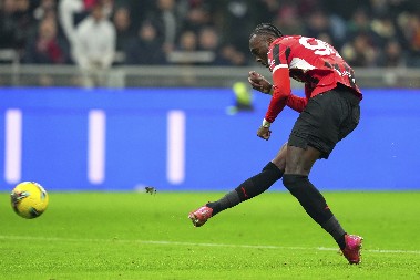 MILAN ZGAZIO ROMU Presudio Zvezdi pa sam vukao "roso-nere", pojačanja se odmah pokazala