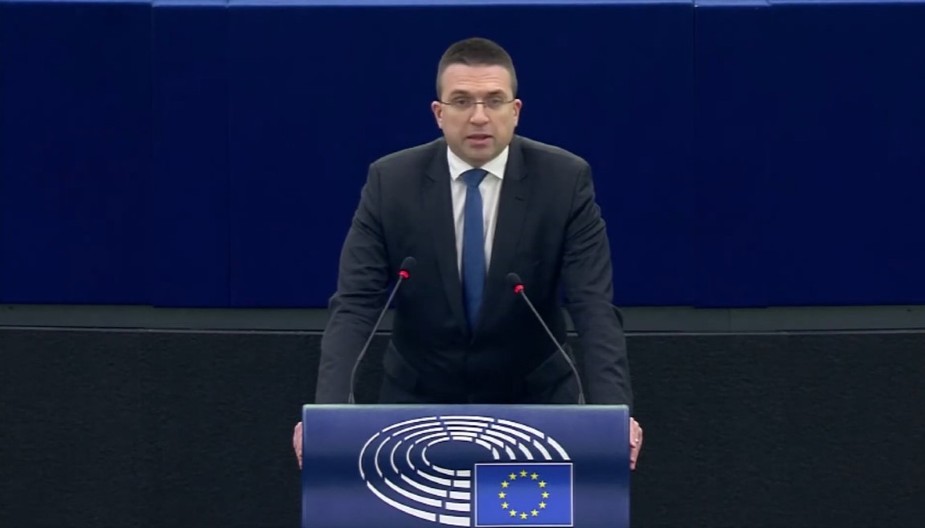 RAZOTKRIVENE NAMERE HRVATSKIH EVROPARLAMENTARACA! Sokol: Crna Gora ne može u EU sa Srbima na vlasti!