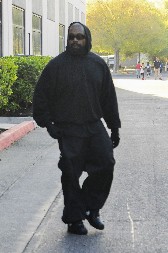 "NACISTA SAM I VOLIM HITLERA" Kanje Vest skandaloznim izjavama podigao buru, a tu se nije zaustavio! (FOTO)