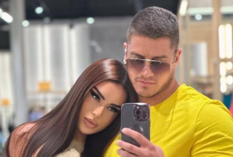 DEVOJKA DAVIDA DRAGOJEVIĆ POKAZALA TRUDNIČKI STOMAK! Vrelim telom sve ostavila bez daha (FOTO)