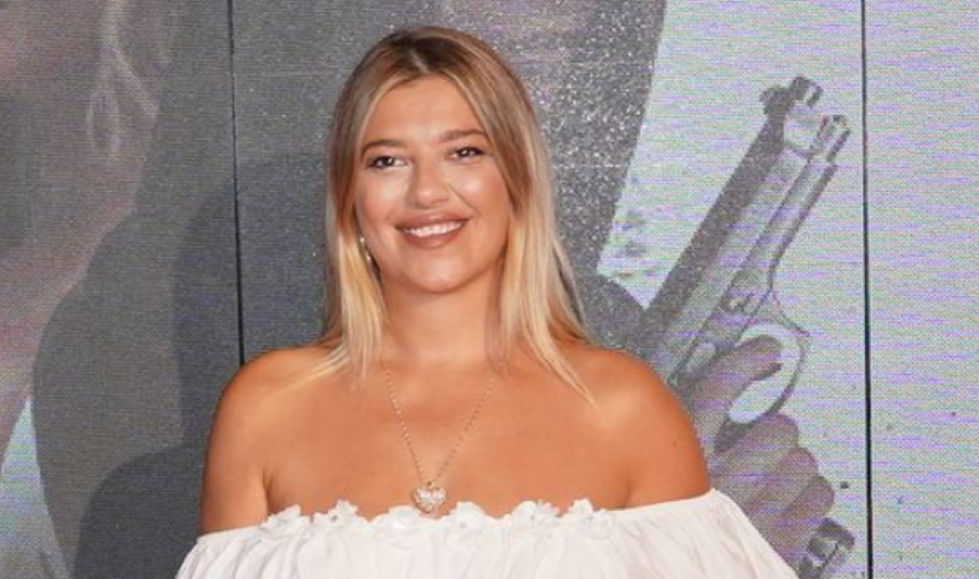 U HALTERIMA DRŽI DOLARE! Kija Kockar šokirala sve skandaloznim izdanjem, pozirala kao striptizete i ostavila sve bez teksta (FOTO)