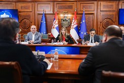 MINISTARKA ĐEDOVIĆ HANDANOVIĆ: Vlada radi na tome da se spreče negativne posledice zbog sankcija NIS-u! (FOTO)