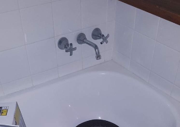 OVAJ ALAT ZA ČIŠĆENJE NAJKORISNIJI U KUPATILU Profesionalna čistačica otkrila da ga najviše koriste bogati ljudi