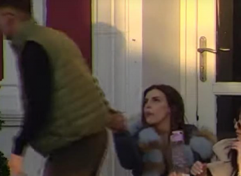 PEJA FIZIČKI NASRNUO NA ENU! Zaleteo se na nju kao razjareni bik, vukao je i preti joj, haos u Eliti!