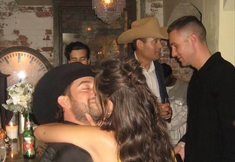 PUKLA LJUBAV Manekenka i jahač konja objavili tužnu vest, nije bilo savršenijeg para od njih, a ova stvar još više šokira