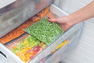 NUTRICIONISTI UPOZORAVAJU Ova smrznuta hrana je najnezdravija za naše srce