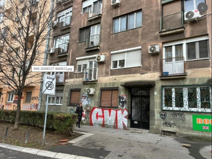  "SAMO JE PALA NA PLOČNIK"  ALO! na mestu tragedije i misteriozne smrti devojke