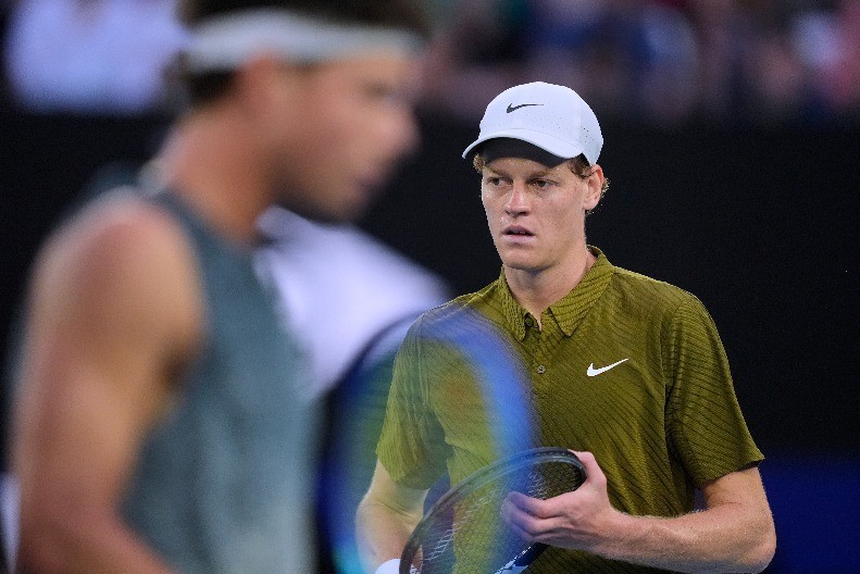  VREME JE ZA NOVI KLASIK Siner počistio Šeltona i zakazao okršaj sa Đokovićem u polufinalu AO