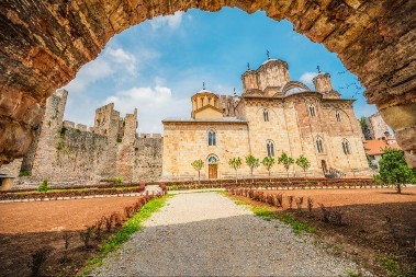 Prizor koji oduzima dah: Za jedan od najlepših manastira u Srbiji vezuje se strašna legenda (FOTO)