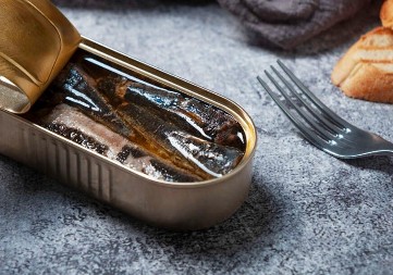 Bolničarka 70 dana je jela samo sardine: Svi su mislili da je poludela, a onda se desilo OVO