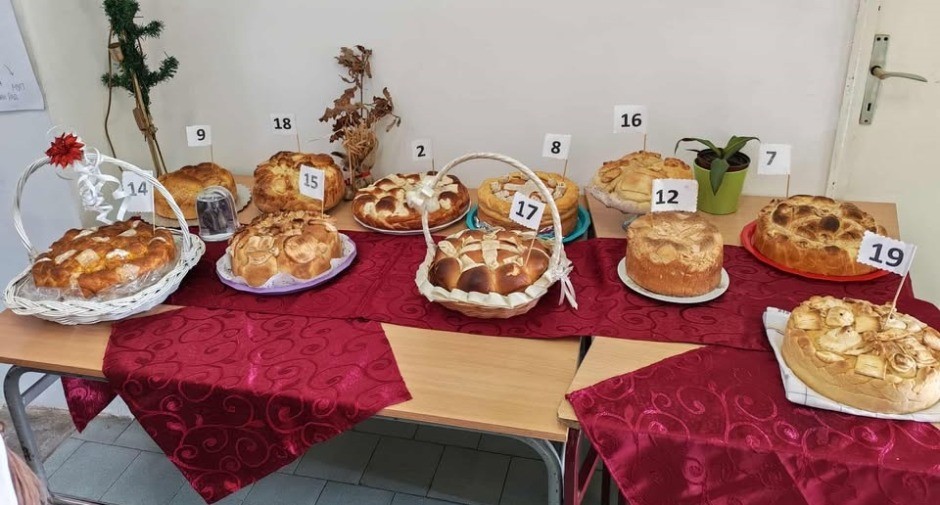 OVO IMA SAMO U SRBIJI, BRAVO ZA IDEJU Neobično takmičenje u pravljenju slavskog kolača održano u selu kod Topole