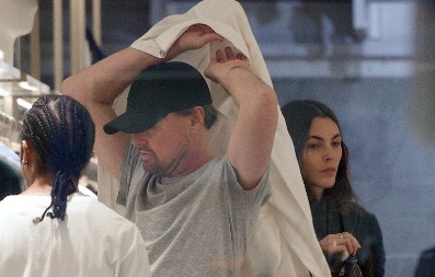 POZNATI GLUMAC NIKADA NIJE BIO SA STARIJOM OD 30 GODINA Najstarija devojka imala 27! 