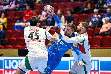 ŠOK NA EVROPSKOM PRVENSTVU Hrvatska i Nemačka u polufinalu, kraj za Francuze