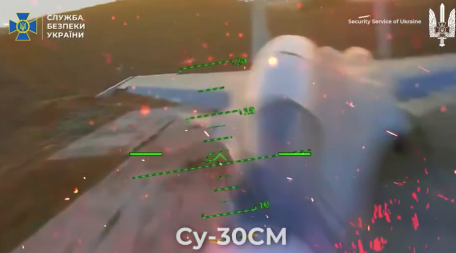 "PUTINE, OVO JE KATASTROFA"! Ukrajina razbila rusku avijaciju: Lovci, helikopteri i transportni avion u plamenu (VIDEO)