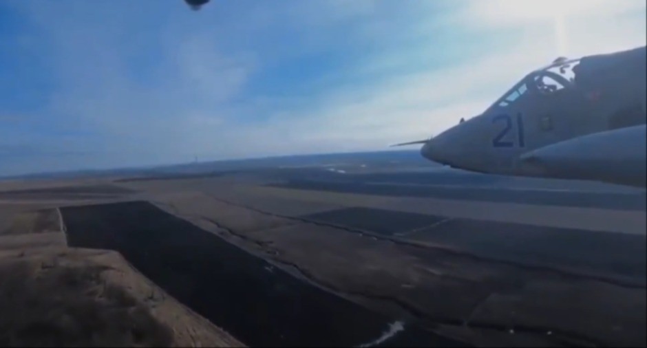 TRENUTAK UNIŠTENJA SU-25 Iskusni pilot nije imao šanse (VIDEO)